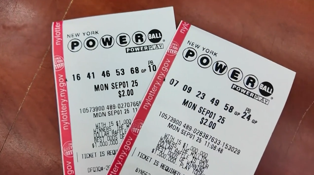 Odds slim but hopes high as Powerball prize tops $1.4 billion